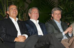 Canadian Prime Minister Stephen Harper (right) with George W. Bush and Mexican President Felipe Calderón